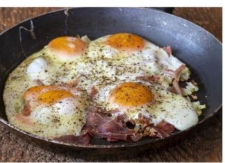 Da li smem da doručkujem jaja svaki dan?” Evo šta na to kaže kardiolog, a šta onkolog