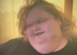 NEĆETE VJEROVATI DA JE OVO ISTA OSOBA: Smršala 226 kg, odstranili joj 6 kg kože – Sada pozira u CRNOM VEŠU i ostavlja bez daha! (FOTO)