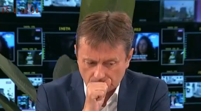 DARKO GLIŠIĆ IMAO MOŽDANI UDAR! Ministru pozlilo uživo u emisiji, lekari mu se bore za život DARKO GLIŠIĆ IMAO MOŽDANI UDAR! Ministru pozlilo uživo u emisiji, lekari mu se bore za život - featured image