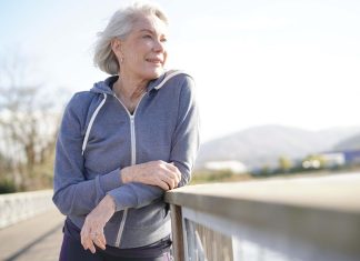 ISTINA KOJA BOLI: Stručnjaci otkrili tačnu godinu kada starost počinje, a zavisi samo od jedne stvari! Evo kada počinje starost: Stručnjaci otkrili tačnu godinu, a od ovoga zavisi kada ćete vi početi da starite - featured image