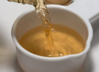 SVAKO VEČE POPIJTE OVO PRED SPAVANJE: Masnoće nestaju dok spavate, a crijeva se čiste sama od sebe! SVAK0 VEČE PRIJE SPAVANJA P0PITI JEDNU ČAŠU: Spalit ćete masnoću i 0ČISTITI DEBELO CRIJEVO… - featured image