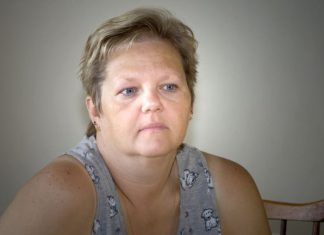 Žena iz Konjević Polja bacila svoju decu, da bi mogla da se preuda: Nakon par godina sina je srela ispred prodavnice i šokirala ga reakcijom Žena iz Konjević Polja bacila svoju decu, da bi mogla da se preuda: Nakon par godina sina je srela ispred prodavnice i šokirala ga reakcijom - featured image