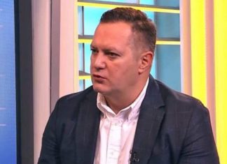 PEČE VAS I ŽARI U ŽELUCU, A NIŠTA NE POMAŽE? Dr Sinicki otkrio šta je najbolje rješenje za gastritis – KLONITE SE OVOGA PEČE VAS I ŽARI U ŽELUCU, A NIŠTA NE POMAŽE? Dr Sinicki otkrio šta je najbolje rješenje za gastritis – KLONITE SE OVOGA - featured image