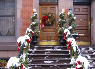 Ne treba vam so: Led sa stepeništa nestaje u sekundi uz jeftin sastojak koji koristimo svakodnevno! Ne treba vam so: Led sa stepeništa nestaje u sekundi uz jeftin sastojak koji koristimo svakodnevno! - featured image