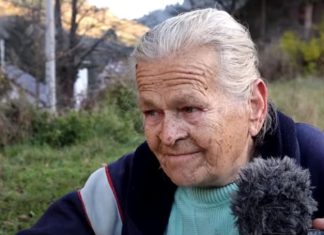 Nikoga deca nisu ujela za srce kao Rajku iz Vakufa: Imala je divne ćerke dok im nije dala ušteđevinu, a onda je izbacili kao psa Nikoga deca nisu ujela za srce kao Rajku iz Vakufa: Imala je divne ćerke dok im nije dala ušteđevinu, a onda je izbacili kao psa - featured image