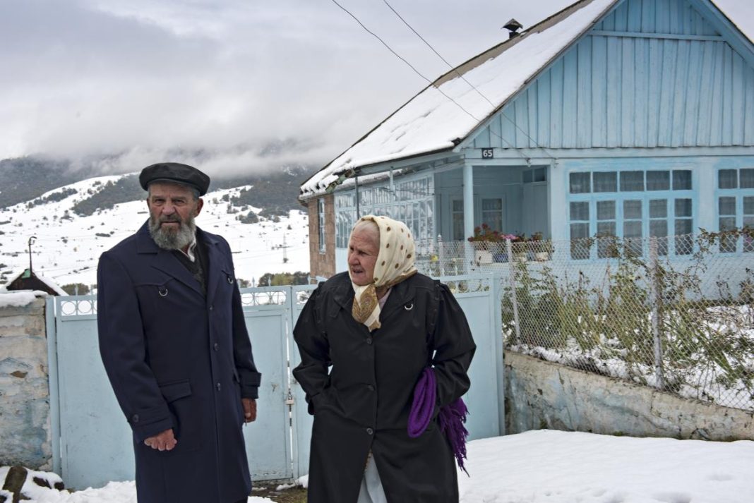 Ovo je najčudnije selo na svetu: Stanovnici nemaju televizore, niko ne puši i ne pije, pravoslavci su ali se ne krste, a njihov kiseli kupus je čuven - featured image
