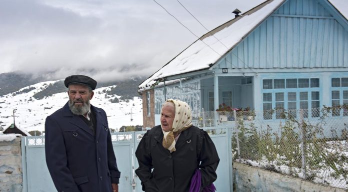 Ovo je najčudnije selo na svetu: Stanovnici nemaju televizore, niko ne puši i ne pije, pravoslavci su ali se ne krste, a njihov kiseli kupus je čuven Ovo je najčudnije selo na svetu: Stanovnici nemaju televizore, niko ne puši i ne pije, pravoslavci su ali se ne krste, a njihov kiseli kupus je čuven - featured image