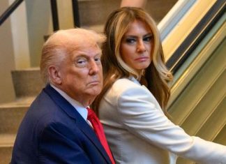 Ceo internet bruji o lažnoj Melaniji Tramp: “Odao” je jedan detalj, a evo šta kaže predsednik SAD Ceo internet bruji o lažnoj Melaniji Tramp: "Odao" je jedan detalj, a evo šta kaže predsednik SAD - featured image