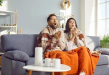 Da li možete da dobijete grip samo udisanjem istog vazduha sa bolesnom osobom? Evo šta kažu lekari Da li možete da dobijete grip samo udisanjem istog vazduha sa bolesnom osobom? Evo šta kažu lekari - featured image