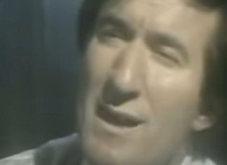 “LIČNO ME JE NATERAO DA…”: Pevačica sasula istinu o POKOJNOJ legendi! Nećete verovati šta je TRAŽIO OD NJE "LIČNO ME JE NATERAO DA...": Pevačica sasula istinu o POKOJNOJ legendi! Nećete verovati šta je TRAŽIO OD NJE - featured image