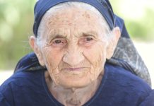 Veruje se da ove stvari nikako ne valja raditi u tuđoj kući: Tako navlačite bedu i nesreću i sebi i drugima Veruje se da ove stvari nikako ne valja raditi u tuđoj kući: Tako navlačite bedu i nesreću i sebi i drugima - featured image