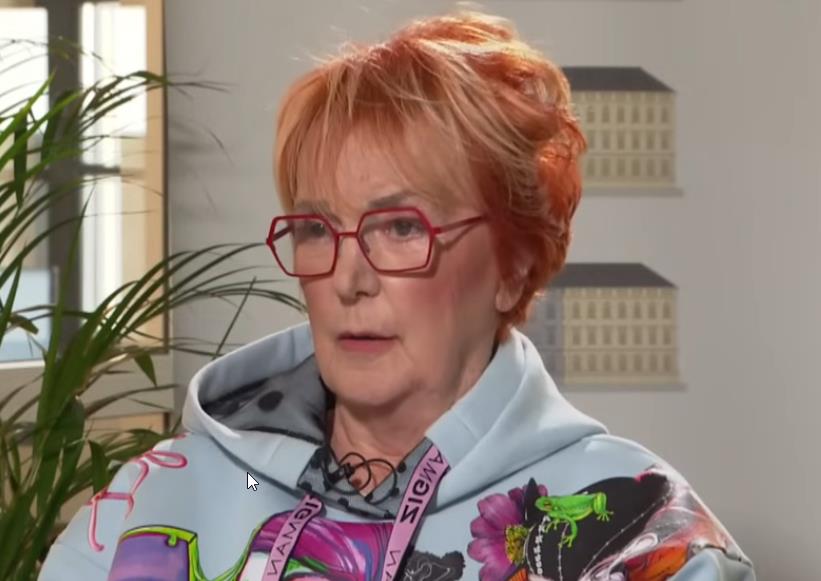 Ovu su simptomi raka s kojim se bori Vedrana Rudan: Mnogi ih zanemaruju, a mogu da se vide na stolici i koži - featured image Ovu su simptomi raka s kojim se bori Vedrana Rudan: Mnogi ih zanemaruju, a mogu da se vide na stolici i koži - featured image