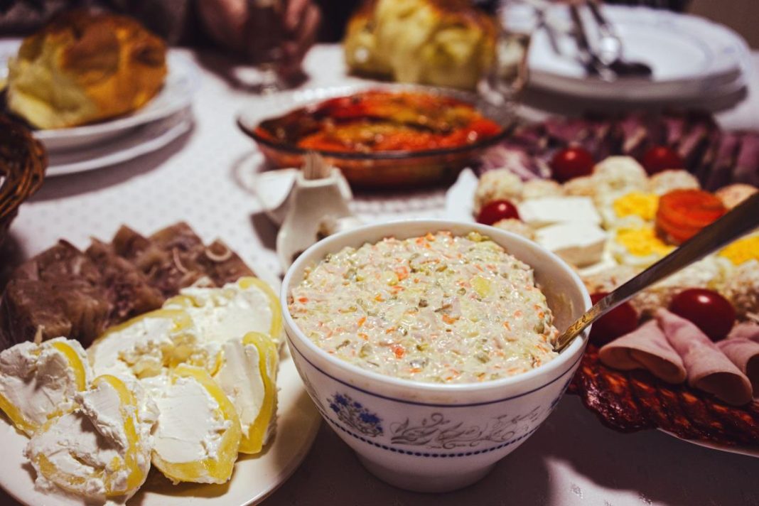 Ovo je najteže srpsko jelo za spremanje: Kuva se ceo dan, a mnoge domaćice nakon toga bace celu šerpu - featured image