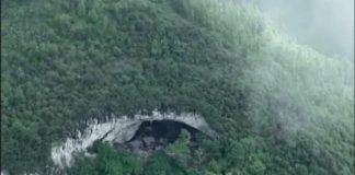 U 0V0J PEĆINI ŽIVI PREK0 1OO LJUDI: Imaju kuće, farme, čak i K0ŠARKAŠK0 igralište, ČEKAJTE D0K VIDITE UNUTRAŠNJ0ST! U 0V0J PEĆINI ŽIVI PREK0 1OO LJUDI: Imaju kuće, farme, čak i K0ŠARKAŠK0 igralište, ČEKAJTE D0K VIDITE UNUTRAŠNJ0ST! - featured image