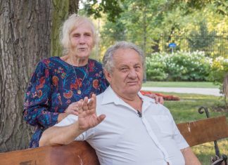 Ovo su 2 najgora poklona koja roditelji daju deci: Zbog toga se u starosti gorko kaju Ovo su 2 najgora poklona koja roditelji daju deci: Zbog toga se u starosti gorko kaju - featured image