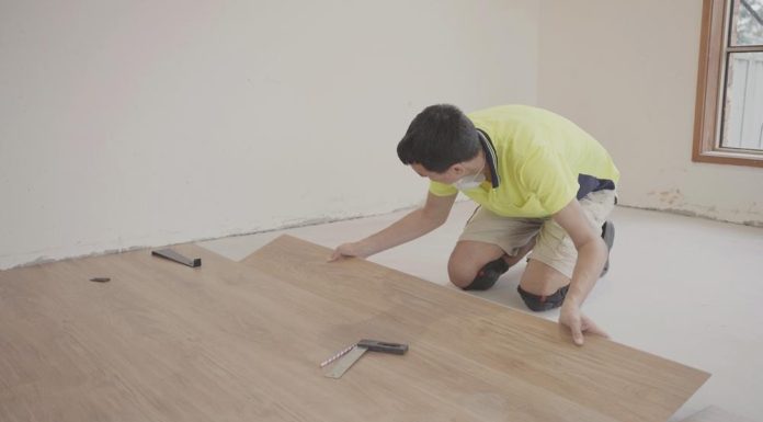 Laminat i linoleum padaju u zaborav: Ljudi oduševljeni ovim materijalom, ne zadržava vlagu, a kuća je toplija Laminat i linoleum padaju u zaborav: Ljudi oduševljeni ovim materijalom, ne zadržava vlagu, a kuća je toplija - featured image