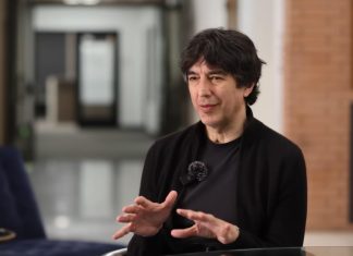 Stručnjak za dugovečnost ovu hranu nikada ne jede: Planira da živi 130 godina, otkrio kojih 5 namirnica skraćuju život Stručnjak za dugovečnost ovu hranu nikada ne jede: Planira da živi 130 godina, otkrio kojih 5 namirnica skraćuju život - featured image