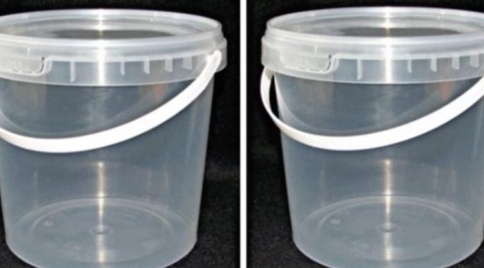 Moja Tetka Nikad Ne Izbacuje Ove PLASTIČNE KANTE: Kada saznate šta ona pravi od njih, počet ćete da ih skupljate danas! Moja Tetka Nikad Ne Izbacuje 0ve PLASTIČNE KANTE: - featured image