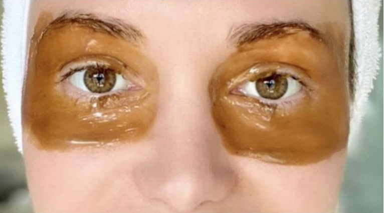 Maska koja BRIŠE bore oko očiju: Koristim je tek mjesec dana i NIKO ne želi vjerovati mojim godinama! - featured image Maska koja BRIŠE bore oko očiju: Koristim je tek mjesec dana i NIKO ne želi vjerovati mojim godinama! - featured image