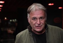 ZAVIRITE NA LUKSUZNO IMANJE BRANISLAVA LEČIĆA NA PERIFERIJI BEOGRADA: Bazen, kamin, kožna garnitura – Evo koliko naplaćuje dan u ovom raju na zemlji (FOTO) ZAVIRITE NA LUKSUZNO IMANJE BRANISLAVA LEČIĆA NA PERIFERIJI BEOGRADA: Bazen, kamin, kožna garnitura - Evo koliko naplaćuje dan u ovom raju na zemlji (FOTO) - featured image