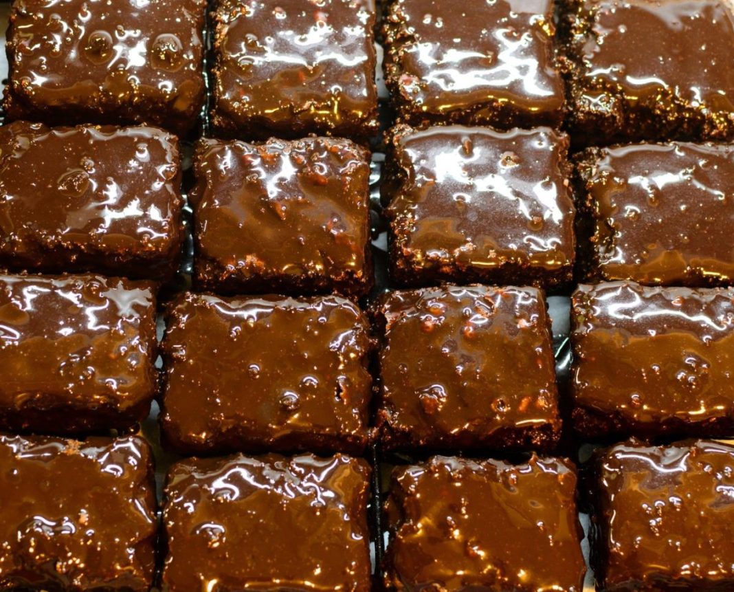 Medeno srce na vodi je idelano za dane najstrožeg posta, a ovo je recept naših baka koji uspeva uvek - featured image