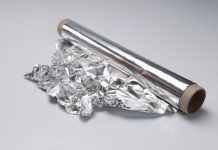 Dve kašike sirćeta na aluminijumsku foliju čine čuda, kad vidite čemu služe odmah ćete otrčati u kuhinju Dve kašike sirćeta na aluminijumsku foliju čine čuda, kad vidite čemu služe odmah ćete otrčati u kuhinju - featured image