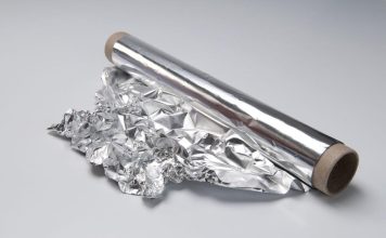 Dve kašike sirćeta na aluminijumsku foliju čine čuda, kad vidite čemu služe odmah ćete otrčati u kuhinju Dve kašike sirćeta na aluminijumsku foliju čine čuda, kad vidite čemu služe odmah ćete otrčati u kuhinju - featured image