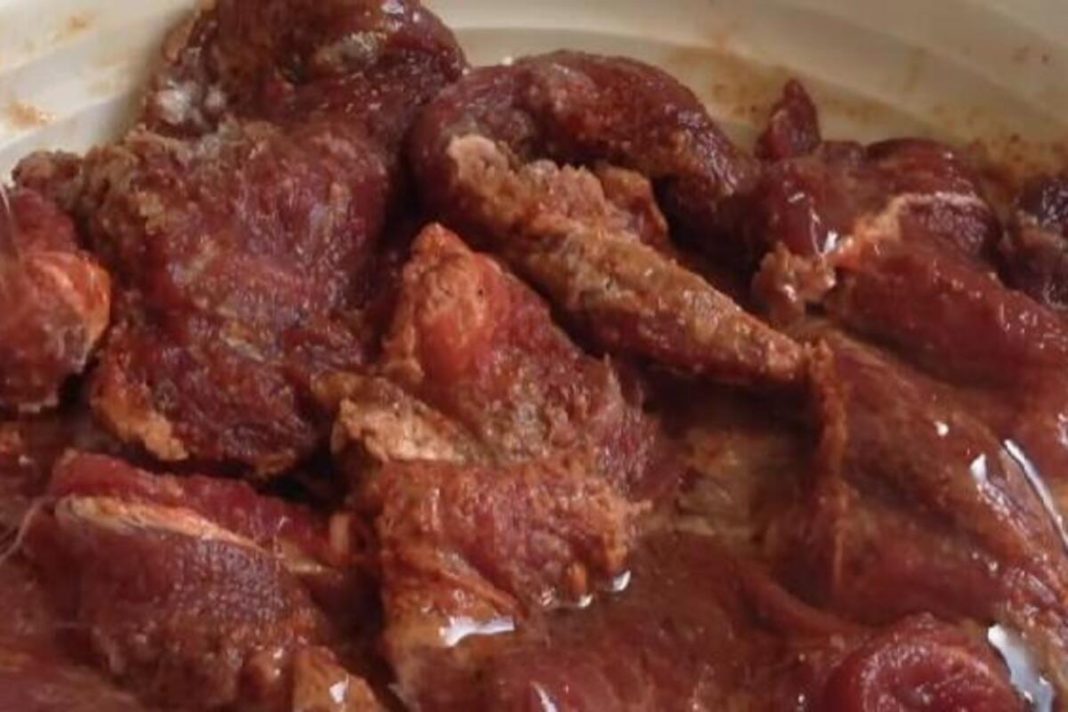 OVO MESO RAZARA SRCE, A NEMATE POJMA! Poput otrova je, a Srbi se dave u njemu! NISTE NI SVESNI KOLIKO JE OPASNO! - featured image