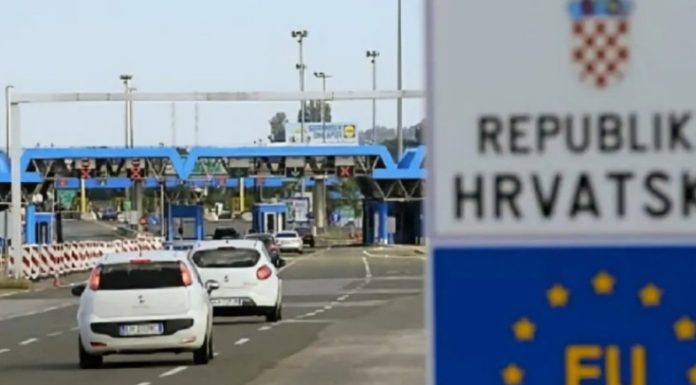 VAŽNO UPOZORENJE ZA PUTNIKE, posebno roditelje: Bez ovog dokumenta dijete moze da bude zaustavljeno na granici! VAŽNO UPOZORENJE ZA PUTNIKE, posebno roditelje: Bez ovog dokumenta dijete moze da bude zaustavljeno na granici! - featured image