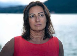 Muškarce najviše odbija kada žena 40+ radi ovih 6 stvari – odmah se povlače Muškarce najviše odbija kada žena 40+ radi ovih 6 stvari – odmah se povlače - featured image