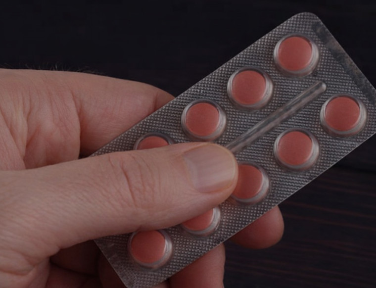 Ako pijete lijekove za srce ili pritisak, ovu voćku nikako ne smijete jesti – terapija može postati otrov - featured image Ako pijete lijekove za srce ili pritisak, ovu voćku nikako ne smijete jesti – terapija može postati otrov - featured image