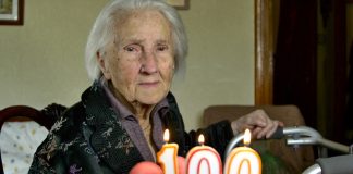 Najstarija stanovnica staračkih domova u Nišu proslavila 100. rođendan: Ovo je njen recept za dugovečnost Najstarija stanovnica staračkih domova u Nišu proslavila 100. rođendan: Ovo je njen recept za dugovečnost - featured image